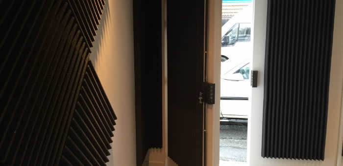 PORTE ACOUSTIQUE